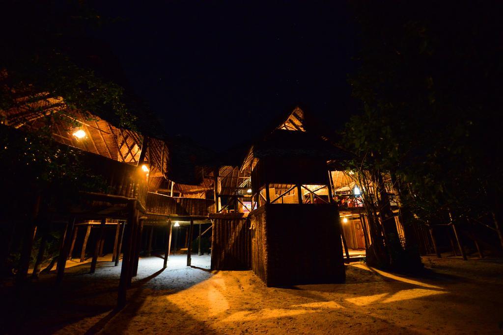 Simply Saadani Camp, A Tent With A View Safaris Mkwaja エクステリア 写真