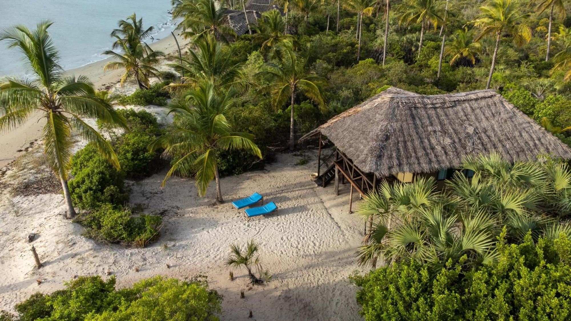 Simply Saadani Camp, A Tent With A View Safaris Mkwaja エクステリア 写真